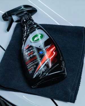 Полираща паста Turtle Wax Hybrid Sealent & Wax 500 ml
