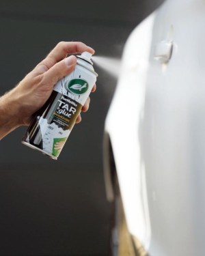 Препарат за премахване на смола и лепило Turtle Wax Tar and Glue Remover 400 мл