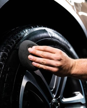 Гел за гуми Turtle Wax Wet N Black Tyre & Trim Gel 300ml