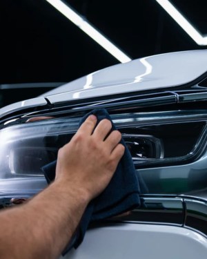 Turtle Wax Препарат за фарове Headlight Cleaner & Sealant 300 гр